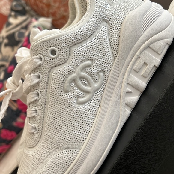 Brand new in box 20P size 36\ 6 chanel sneakers, beautiful sequins - Picture 13 of 14